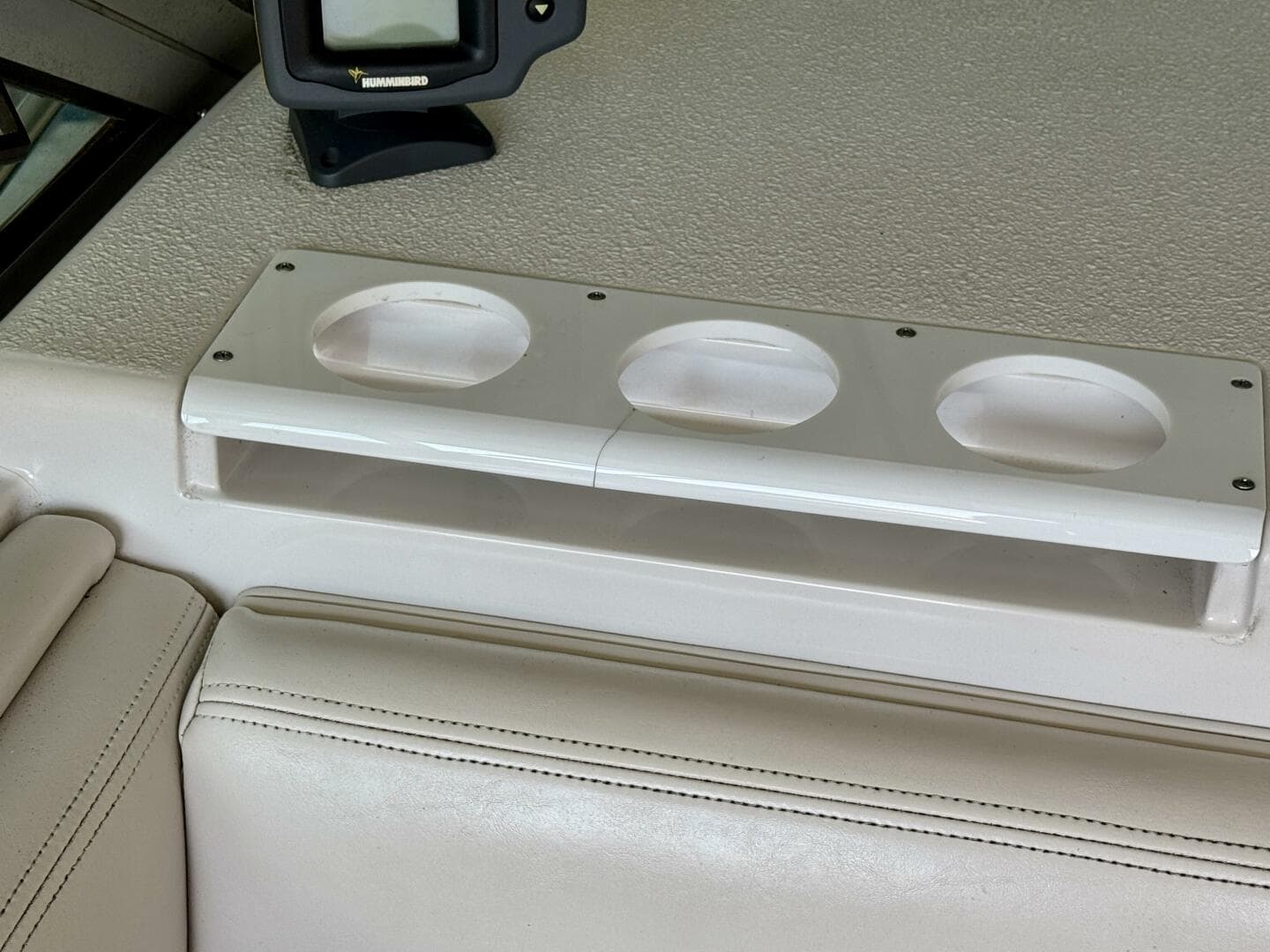 1994 Chaparral Signature 27 Cabin Cruiser — photo 91