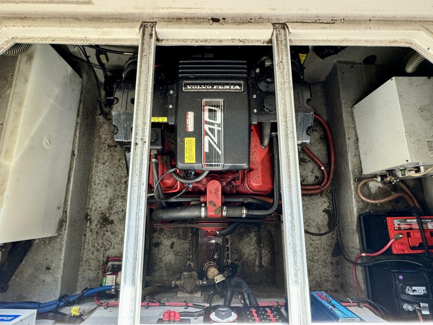 1994 Chaparral Signature 27 Cabin Cruiser — photo 88