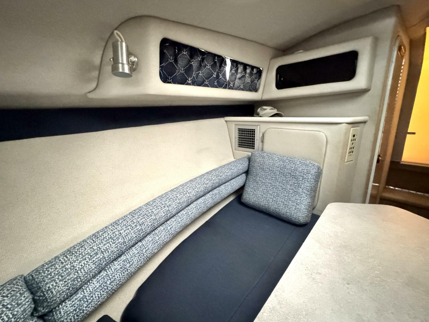 1994 Chaparral Signature 27 Cabin Cruiser — photo 57