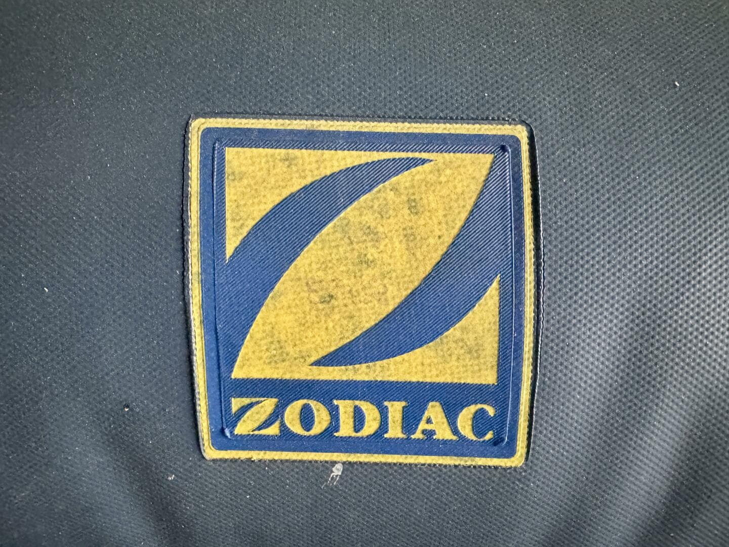 1994 Chaparral Signature 27 Cabin Cruiser — photo 258