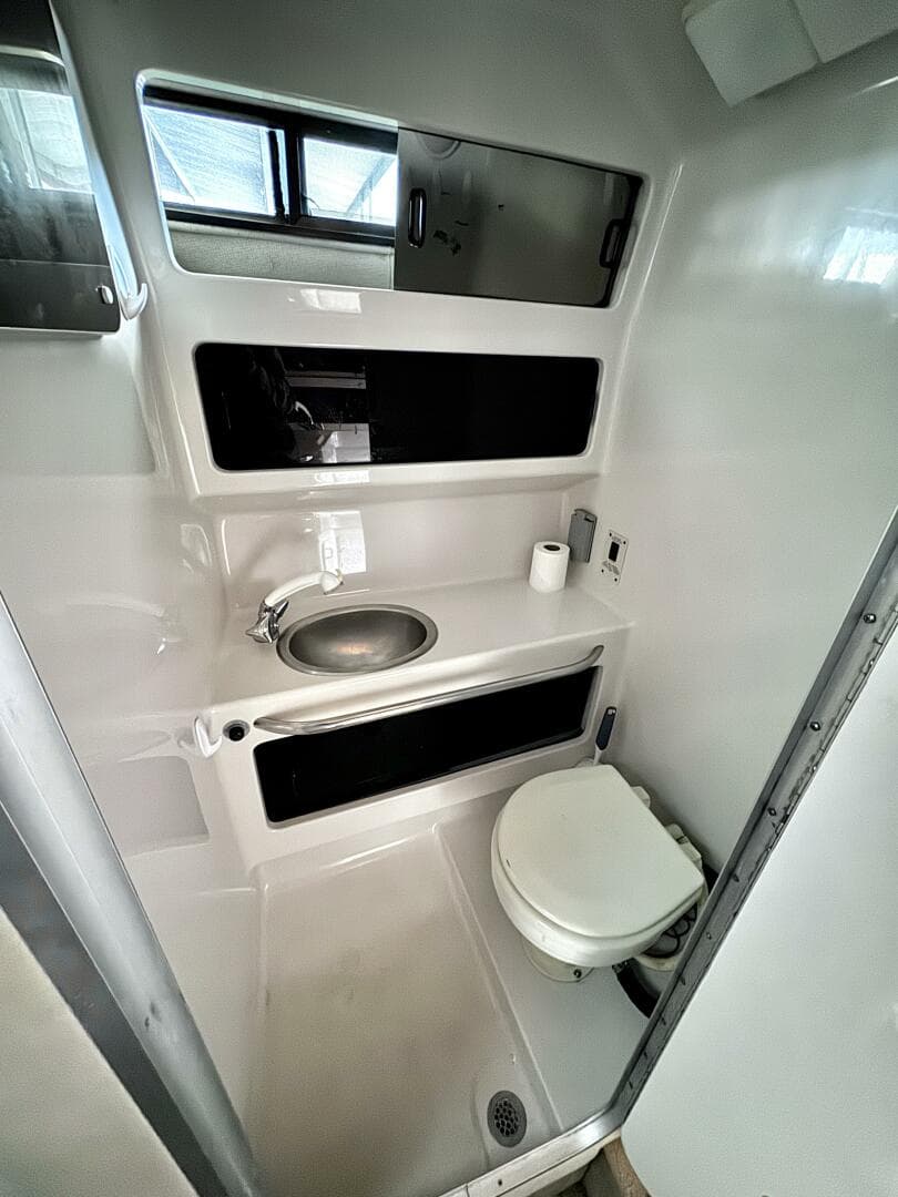 1994 Chaparral Signature 27 Cabin Cruiser — photo 67