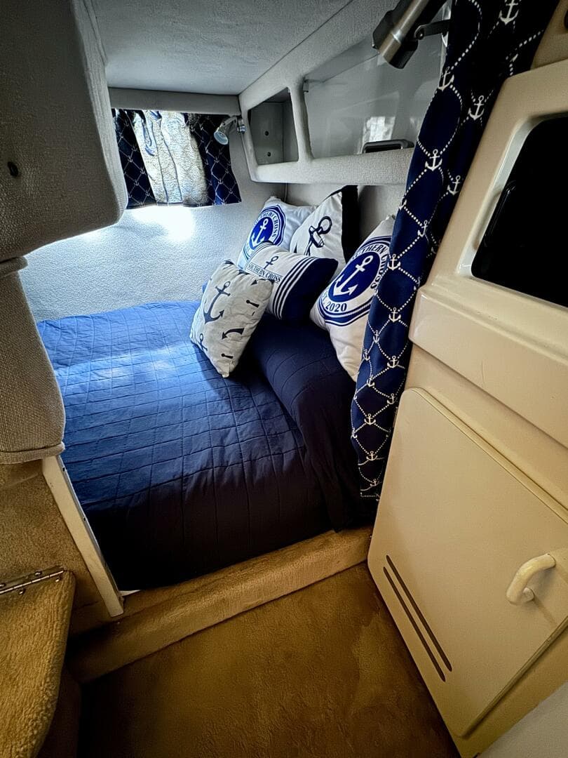 1994 Chaparral Signature 27 Cabin Cruiser — photo 60