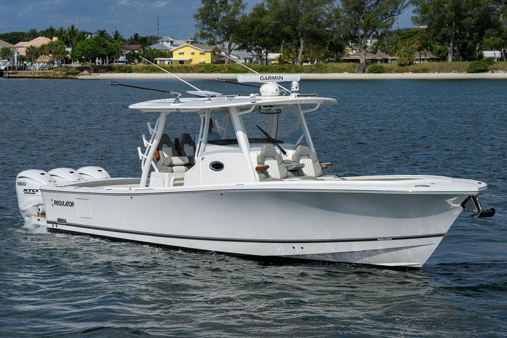 2024 Regulator — photo 2