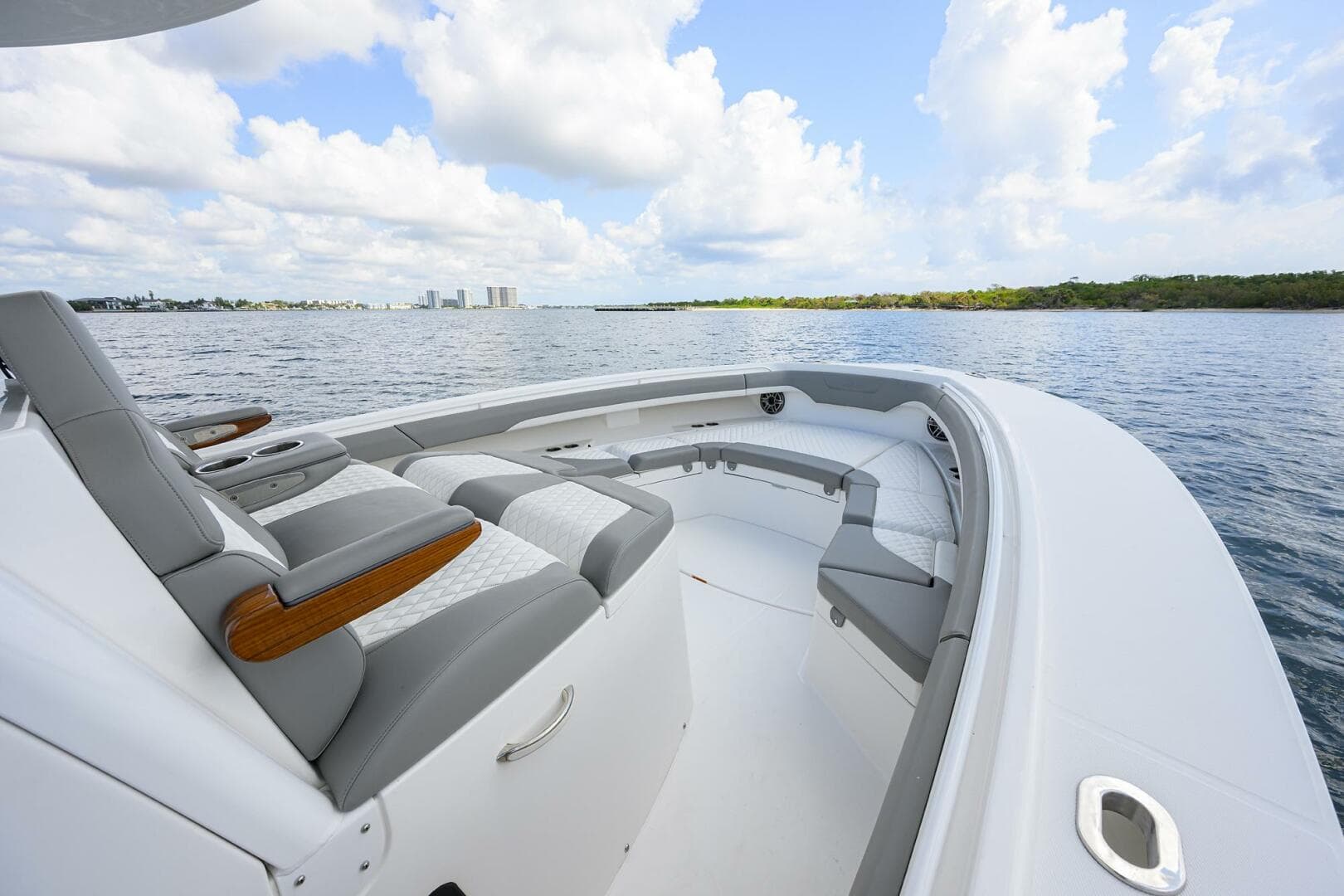 2024 Regulator — photo 22