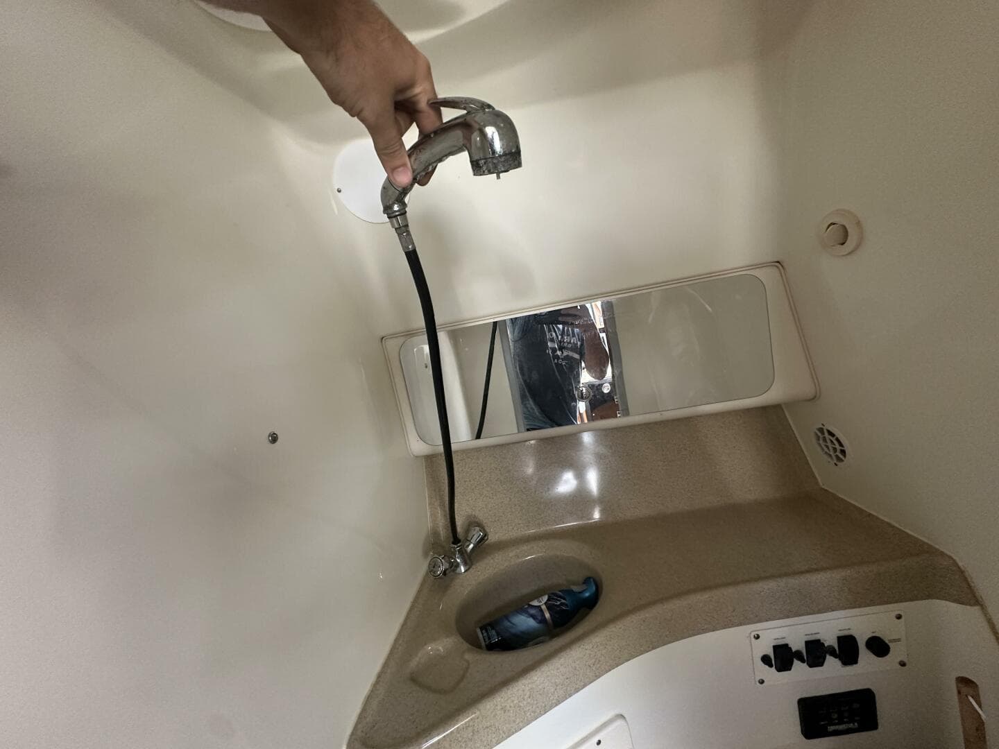 2007 Hydra-Sports 3300 Vx Vector Express — photo 16