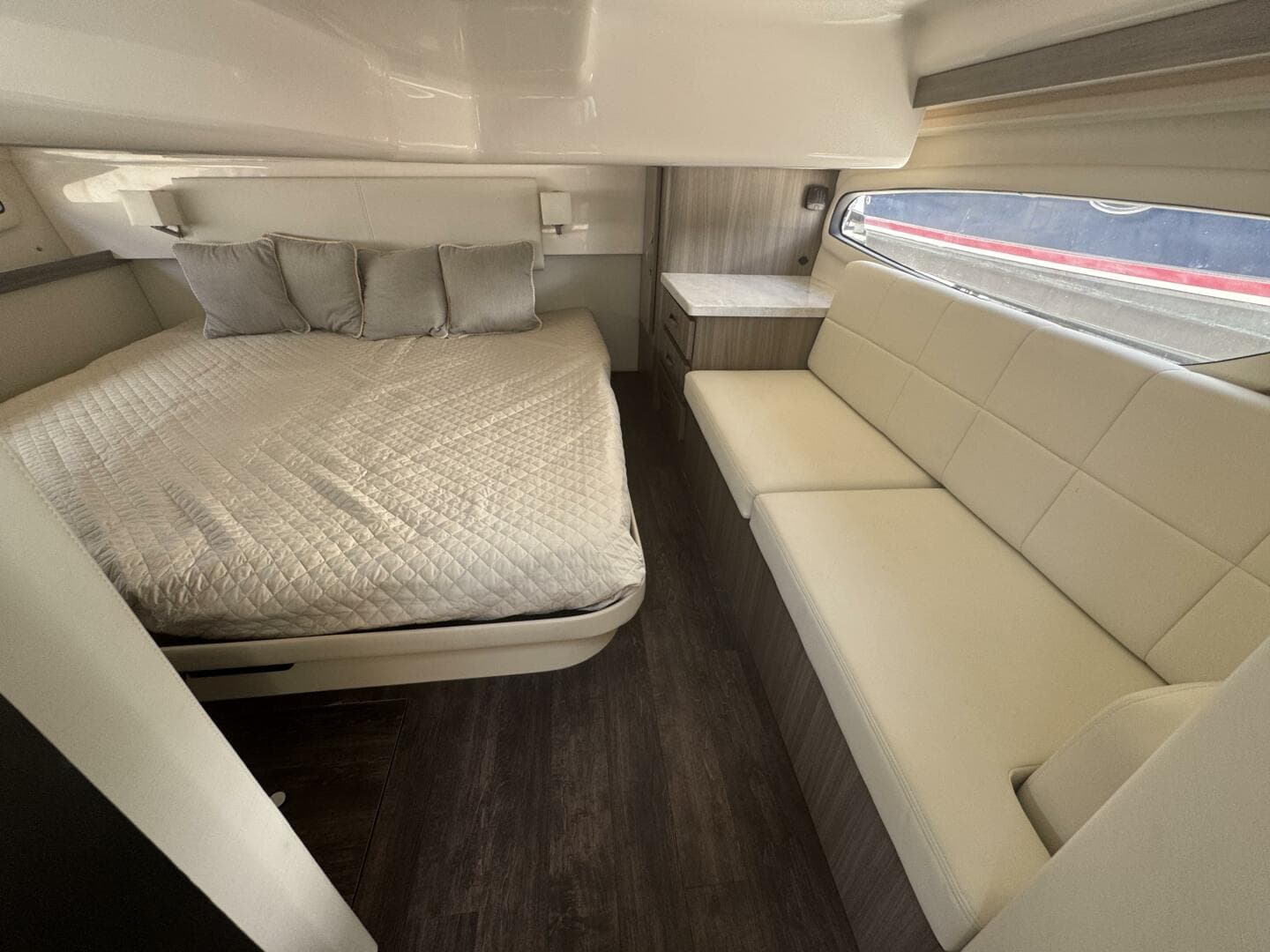 2021 Regal 38 Xo — photo 18