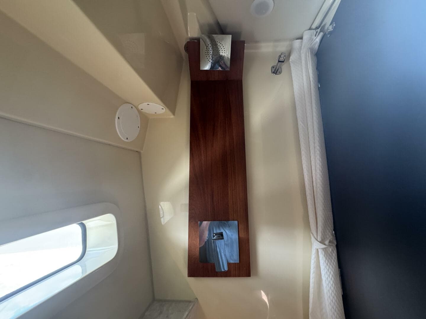 2021 Regal 38 Xo — photo 16