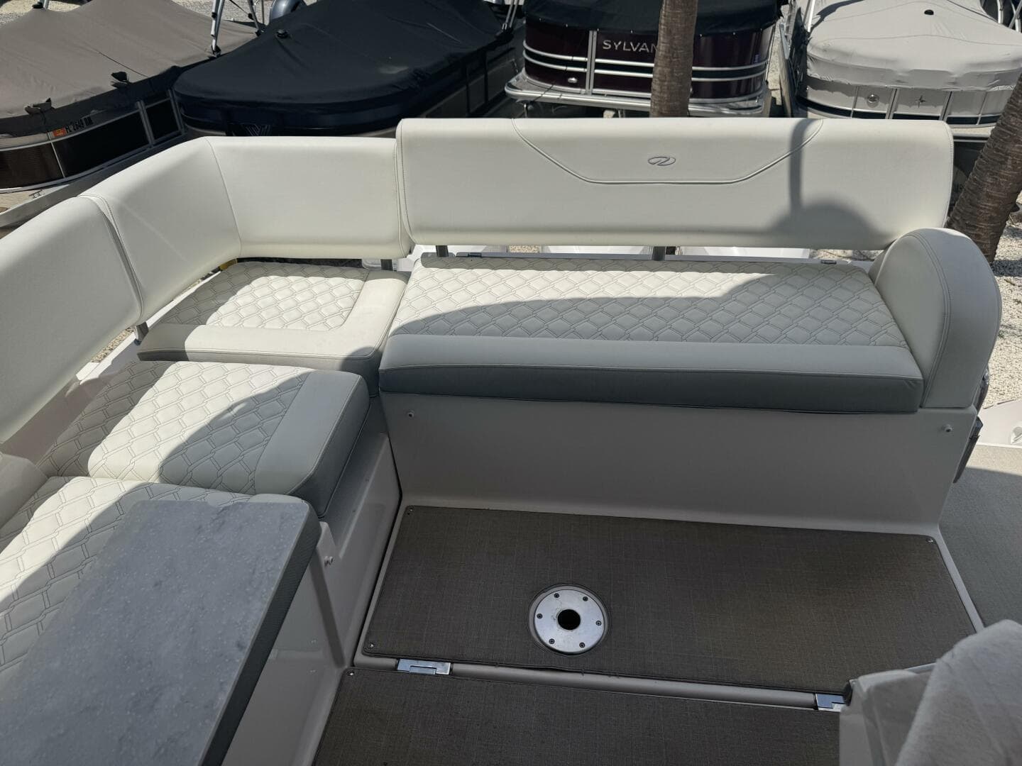 2021 Regal 38 Xo — photo 20