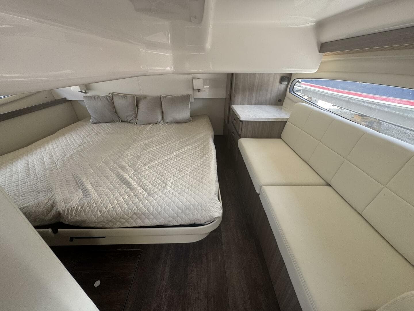 2021 Regal 38 Xo — photo 19