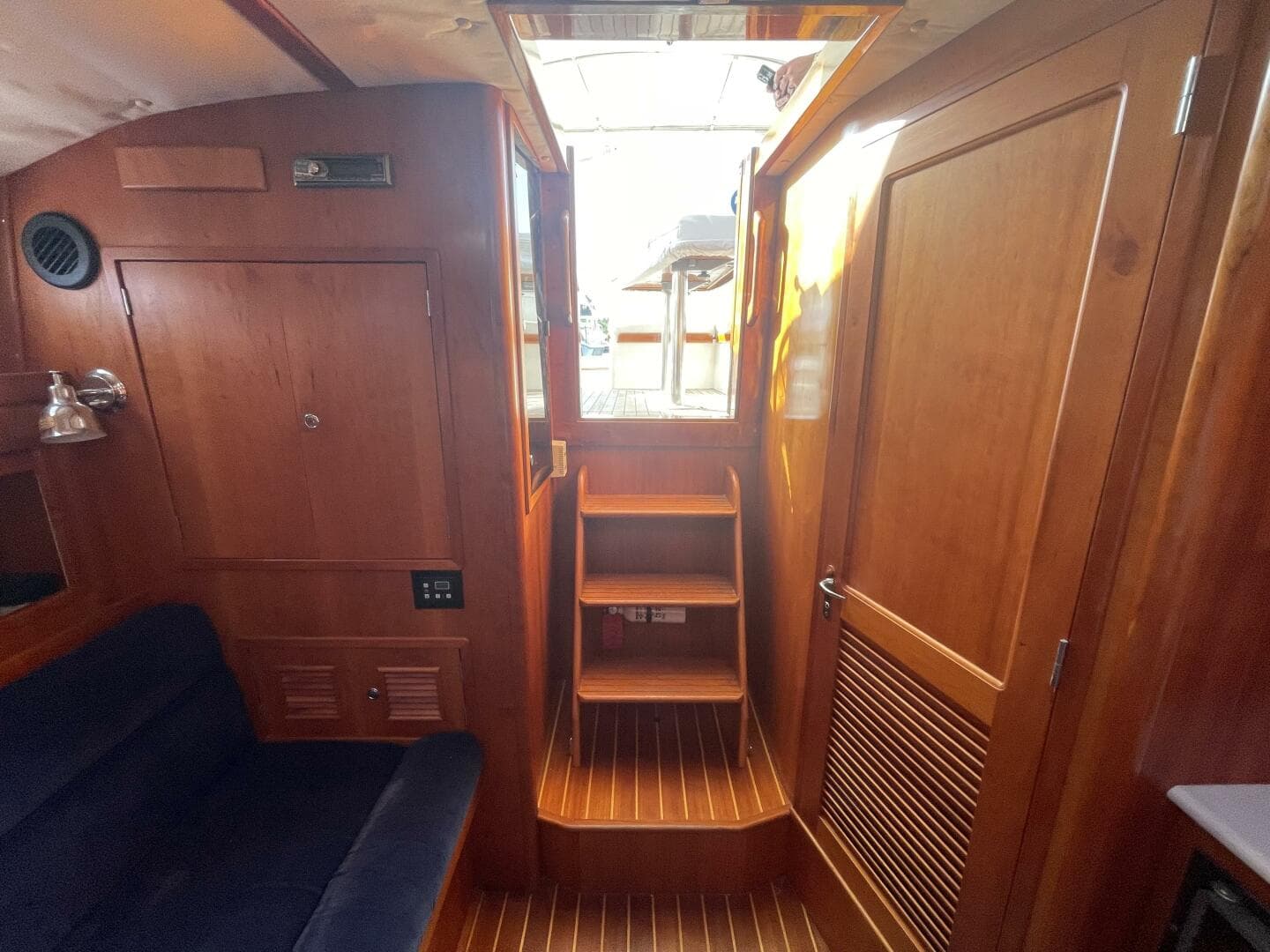 1997 Little Harbor Whisperjet 36 — photo 14