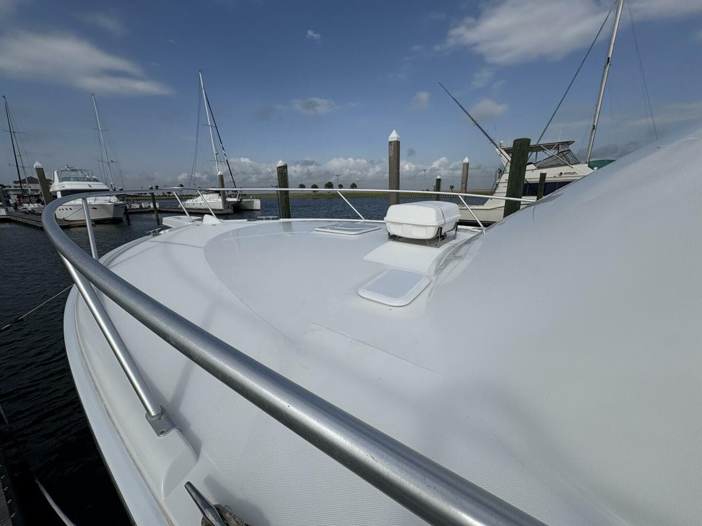 2005 Luhrs 41 Convertible — photo 56