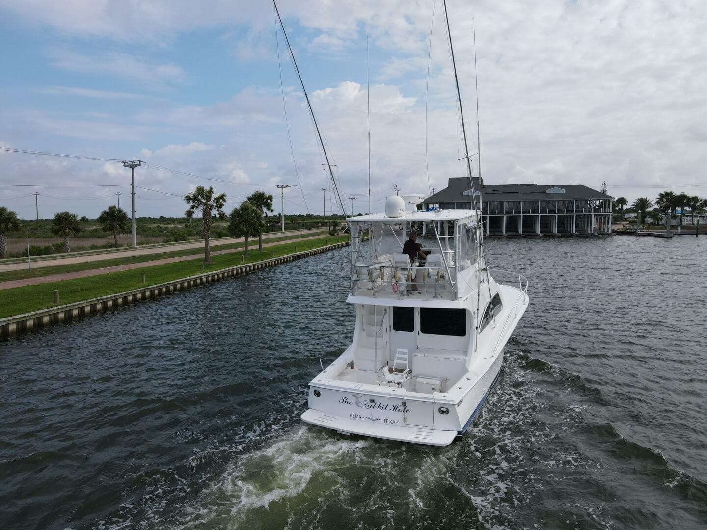 2005 Luhrs 41 Convertible — photo 67