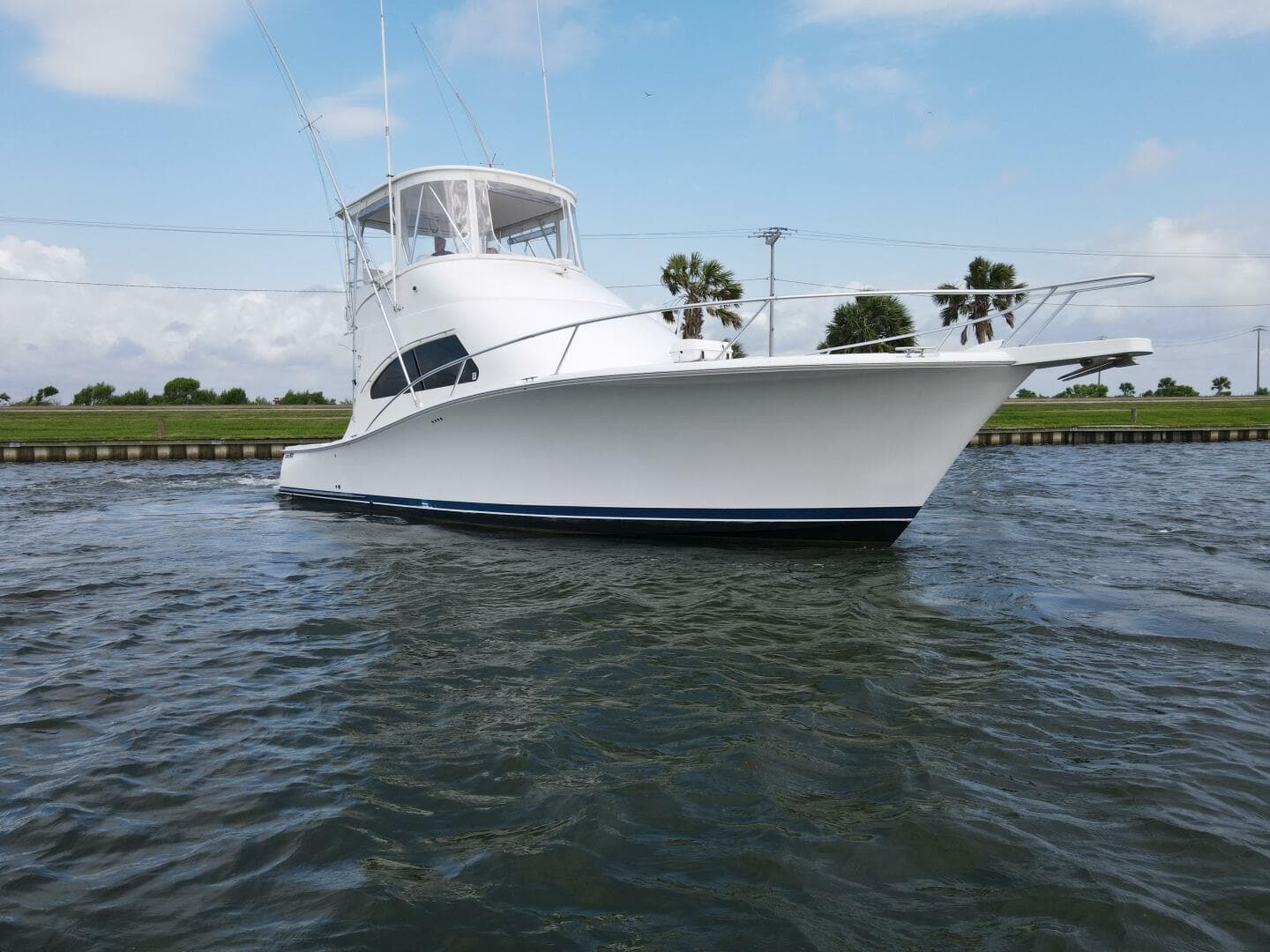 2005 Luhrs 41 Convertible — photo 69