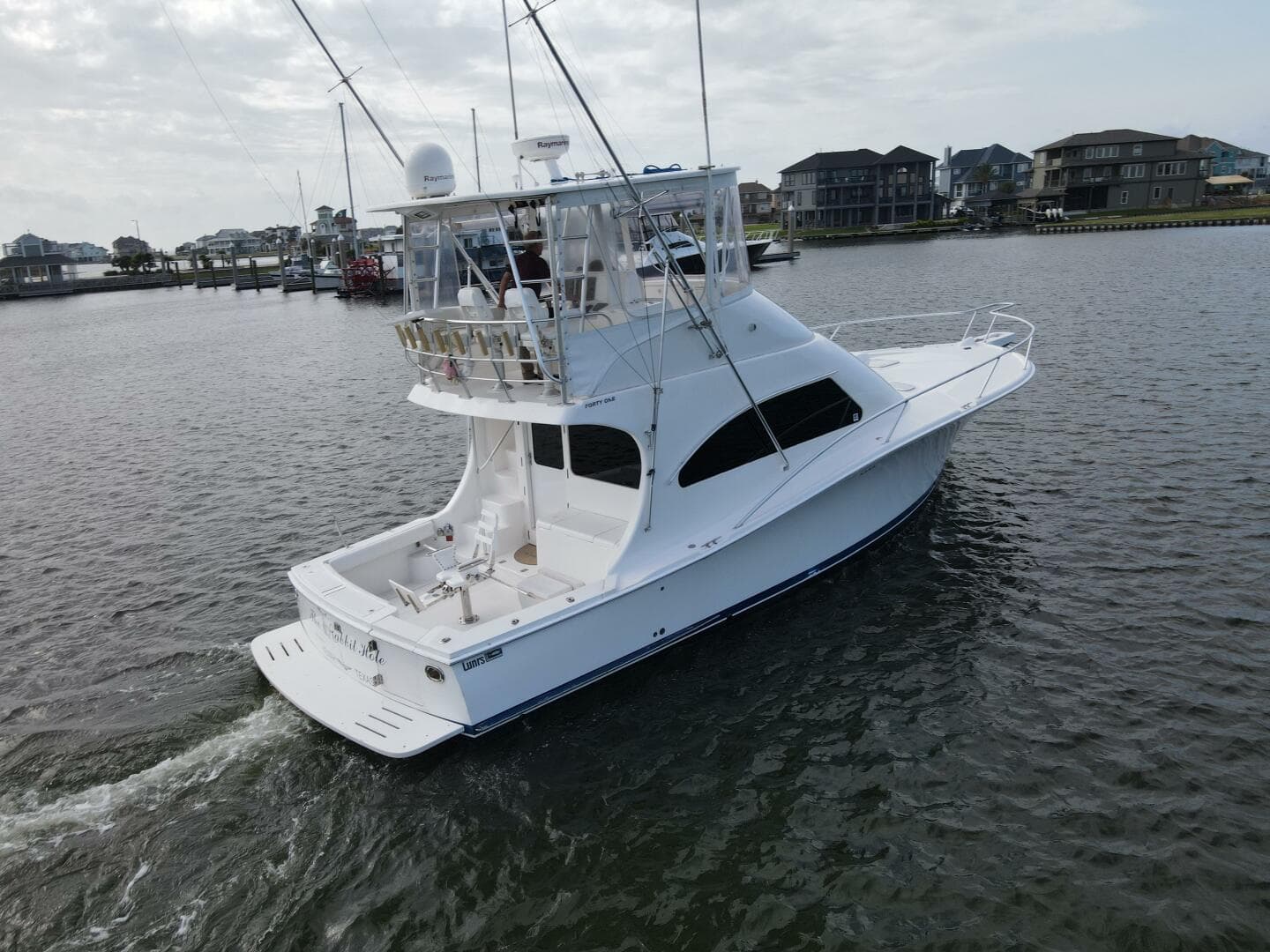 2005 Luhrs 41 Convertible — photo 62