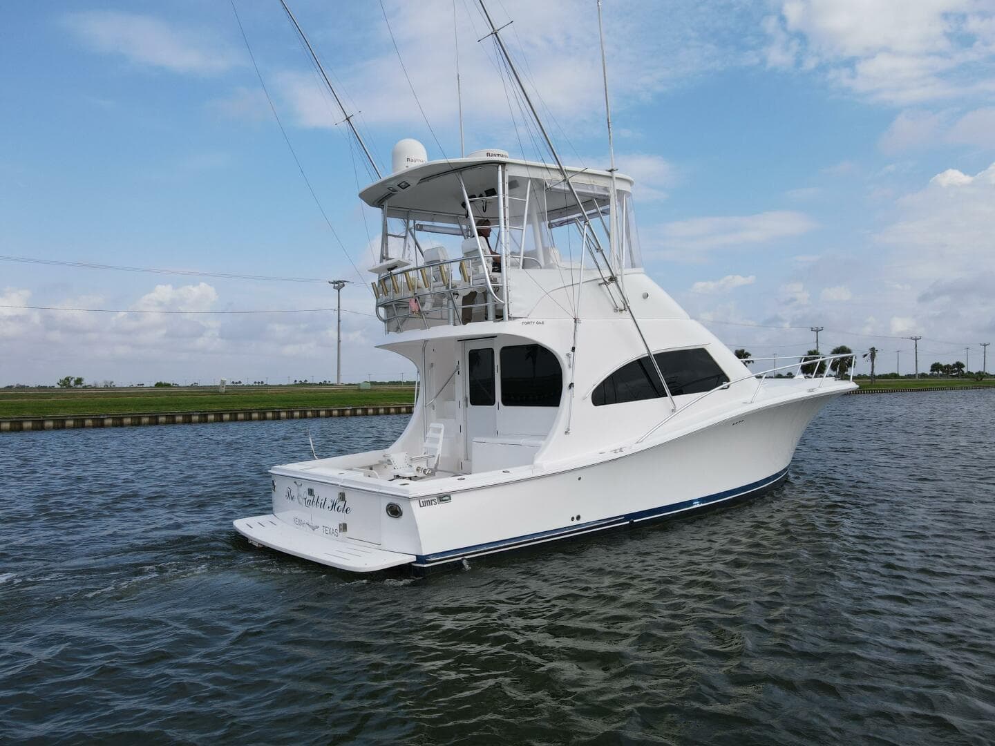 2005 Luhrs 41 Convertible — photo 64