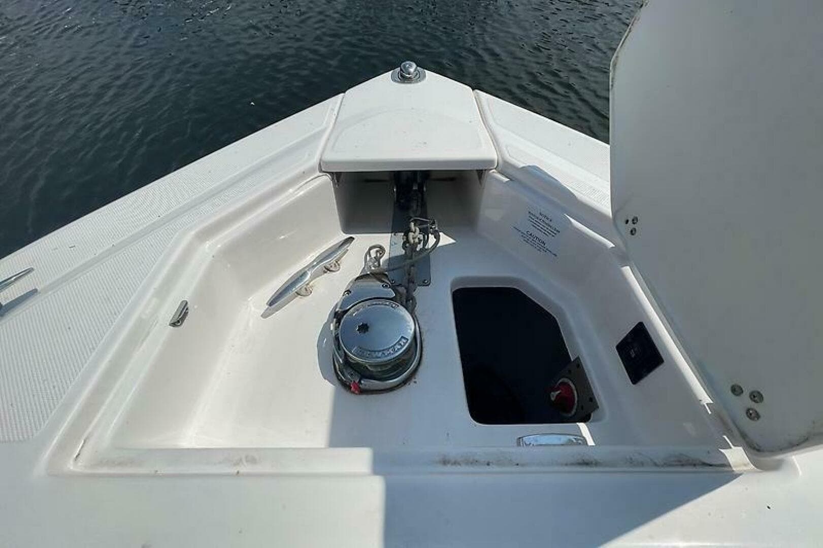 2018 Regal 33 Obx — photo 28