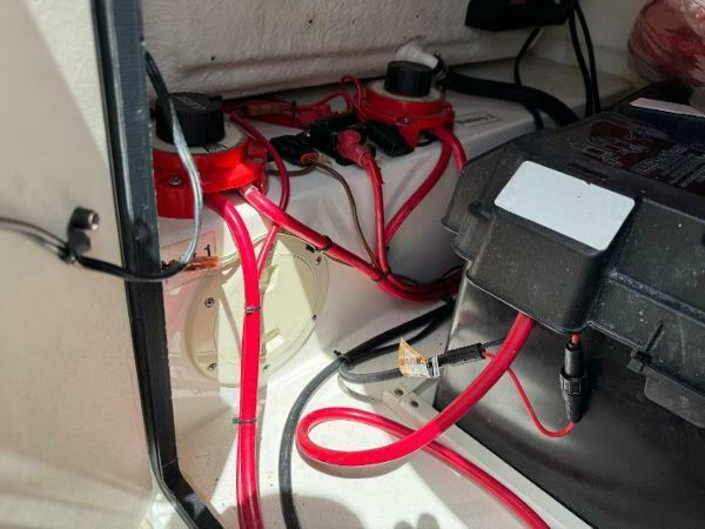 2005 Regulator 23 Center Console — photo 26