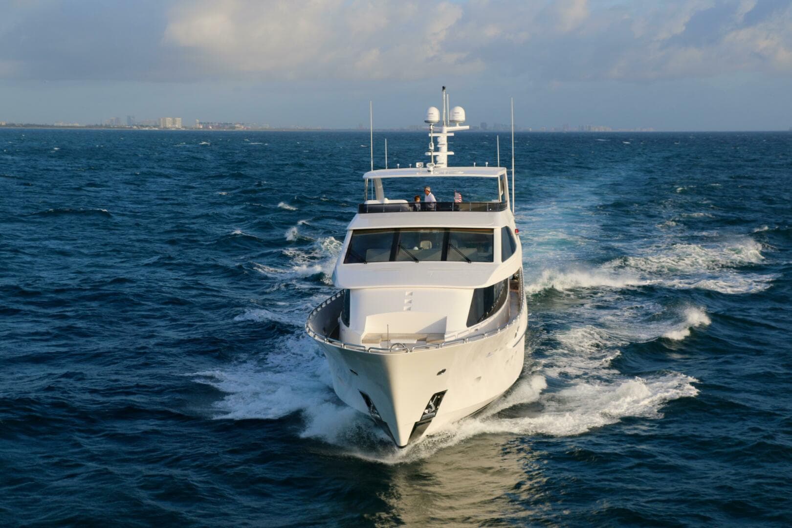 2016 Hargrave Raised Pilothouse — photo 13