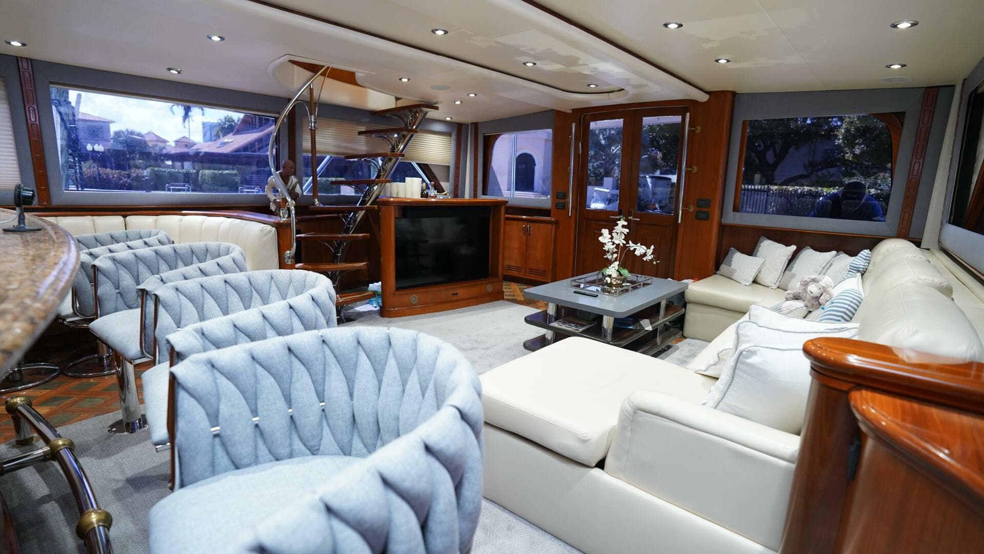 2005 Sea Force Ix Enclosed Flybridge — photo 78