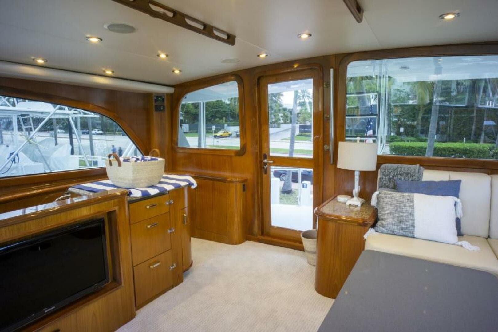 2005 Sea Force Ix Enclosed Flybridge — photo 46
