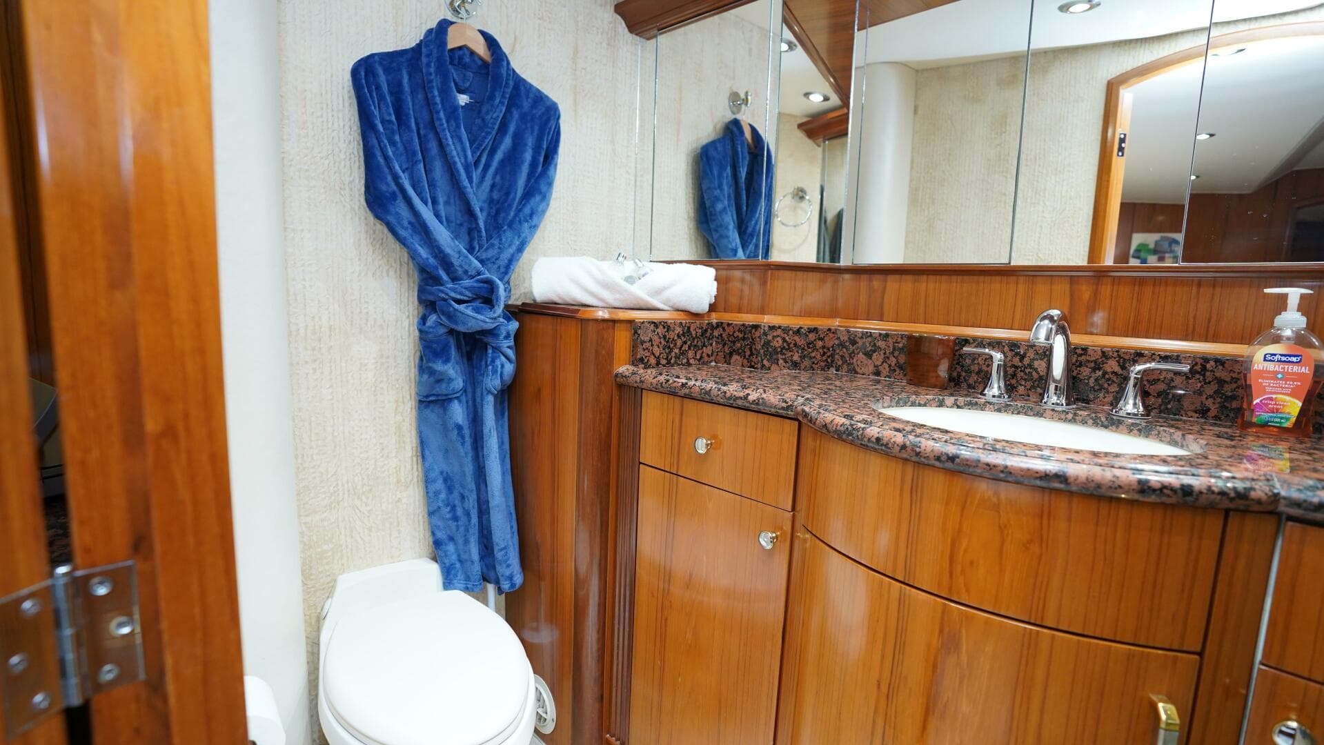 2005 Sea Force Ix Enclosed Flybridge — photo 69