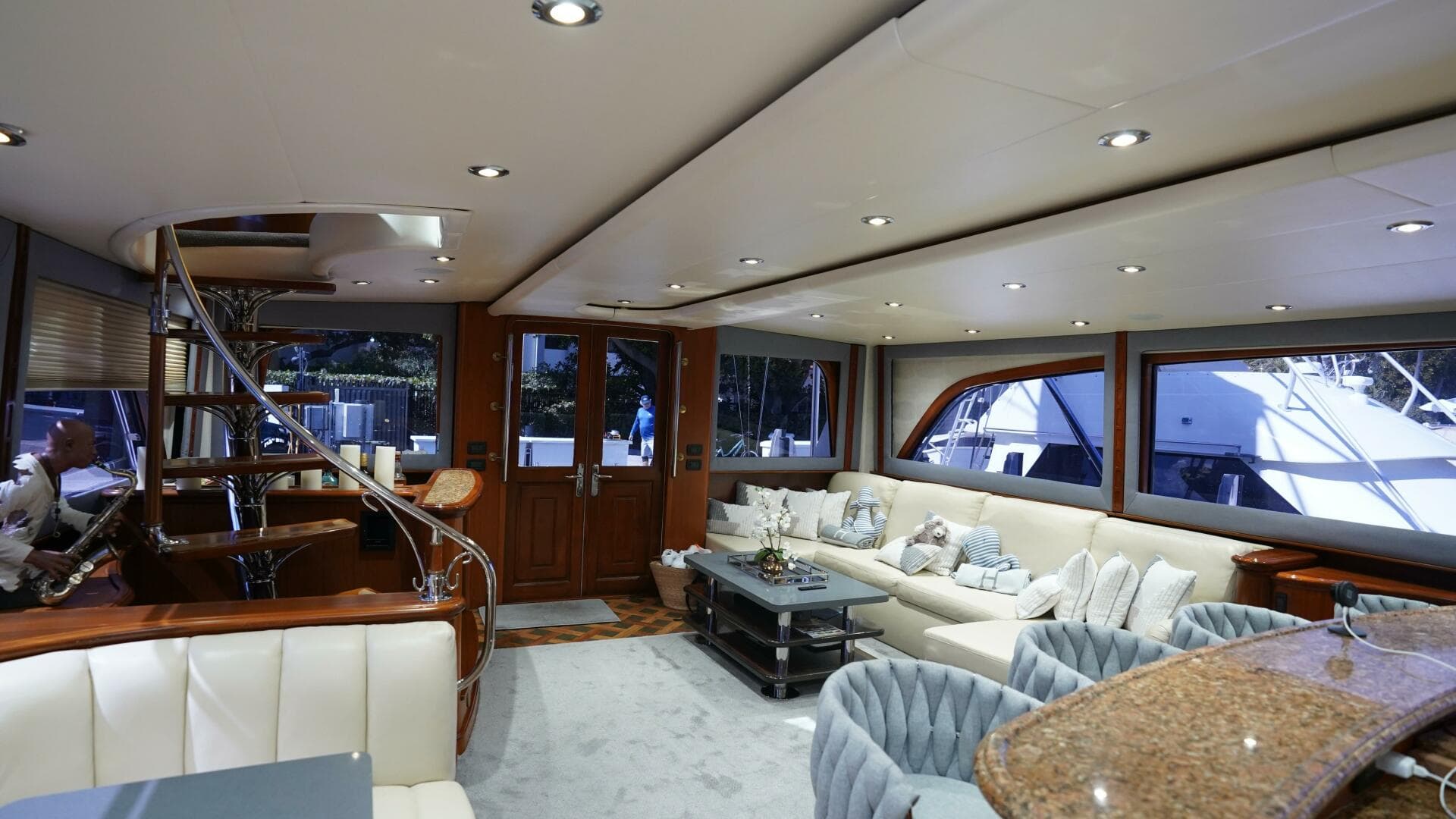 2005 Sea Force Ix Enclosed Flybridge — photo 61