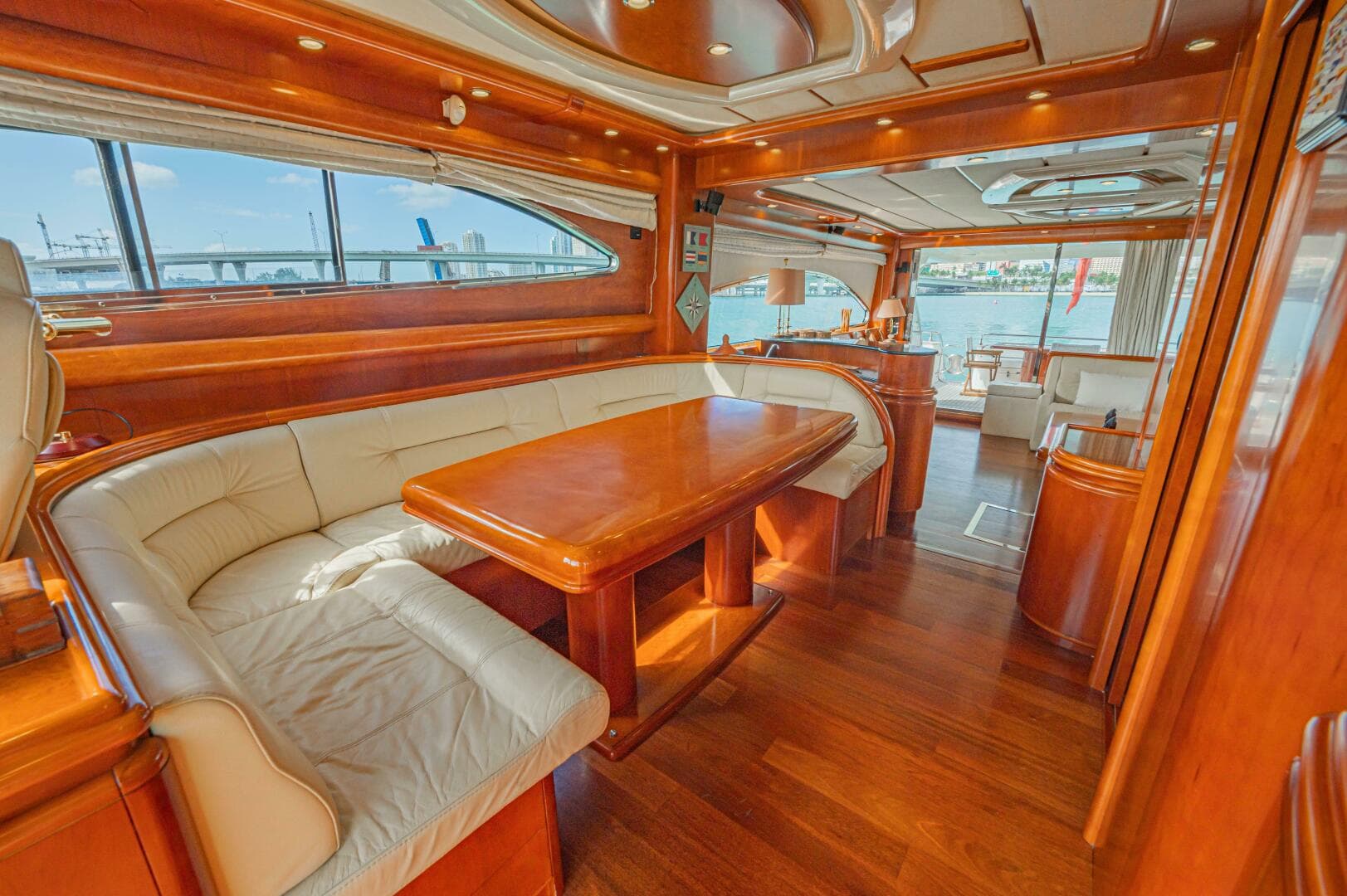 2002 Astondoa 72 Glx — photo 9