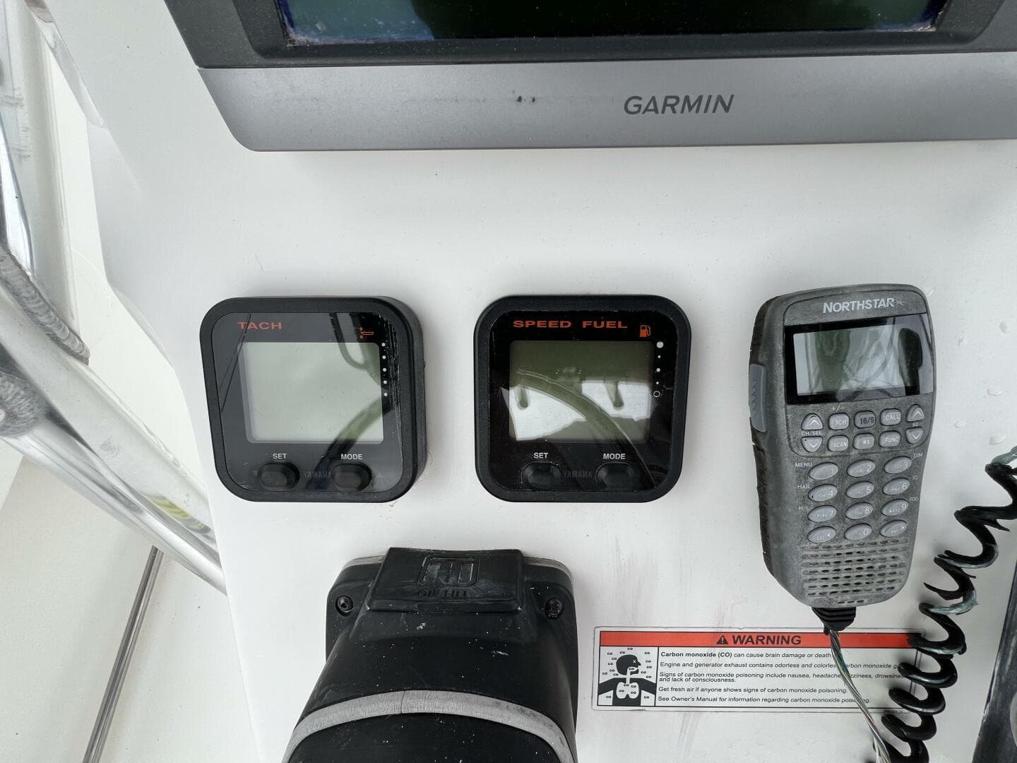 2011 Edgewater 205 CC — photo 13