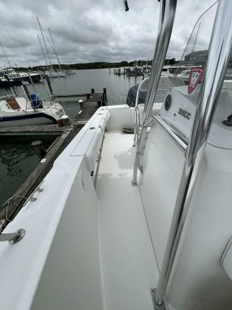 2011 Edgewater 205 CC — photo 8