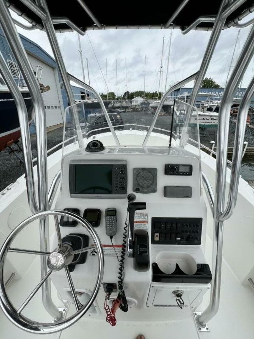 2011 Edgewater 205 CC — photo 14