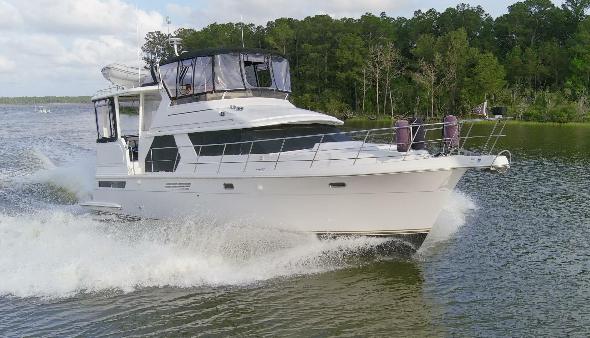 1997 Carver 445 Aft Cabin — photo 25