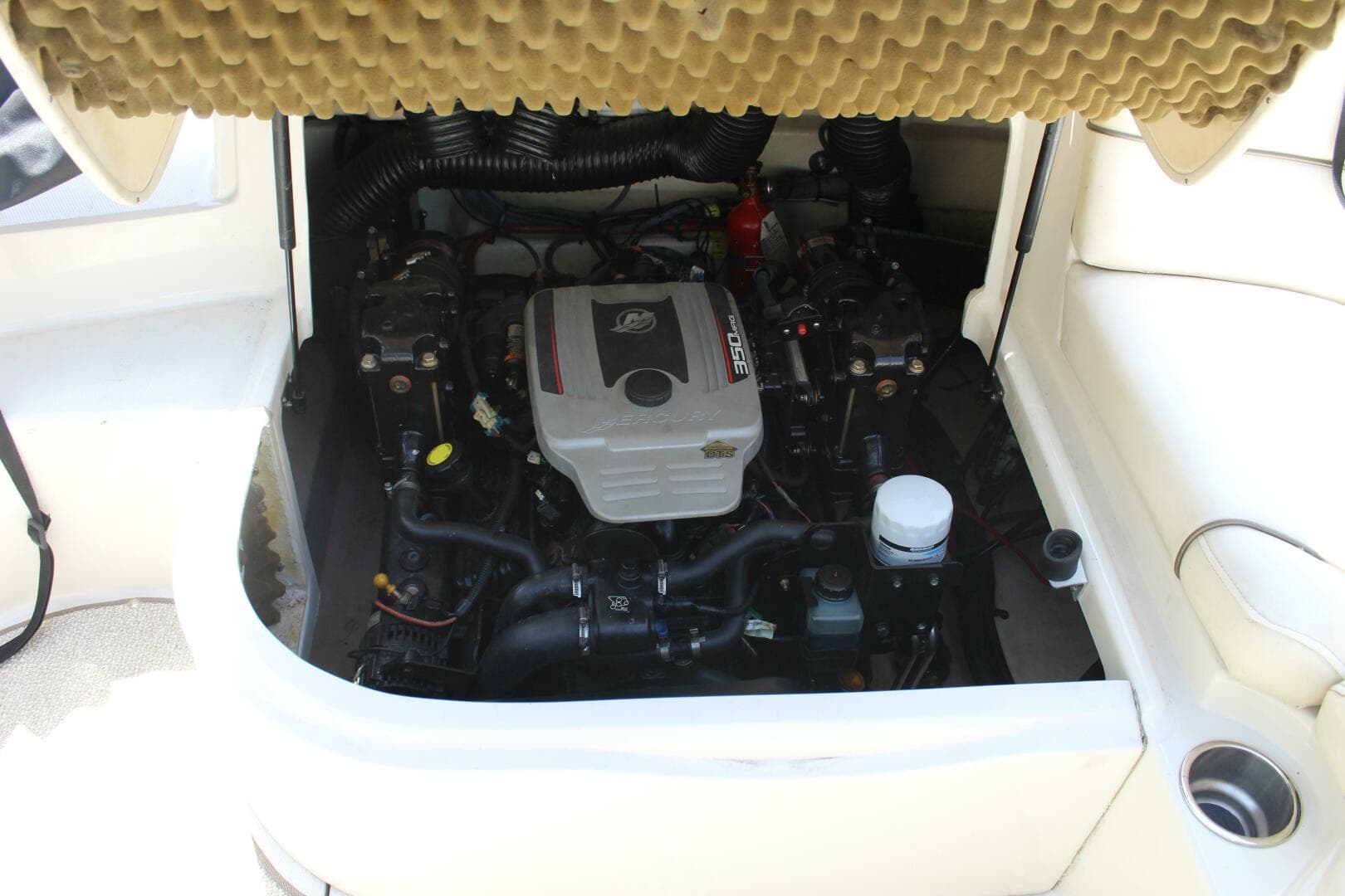 2008 Sea Ray 240 Sundeck — photo 25