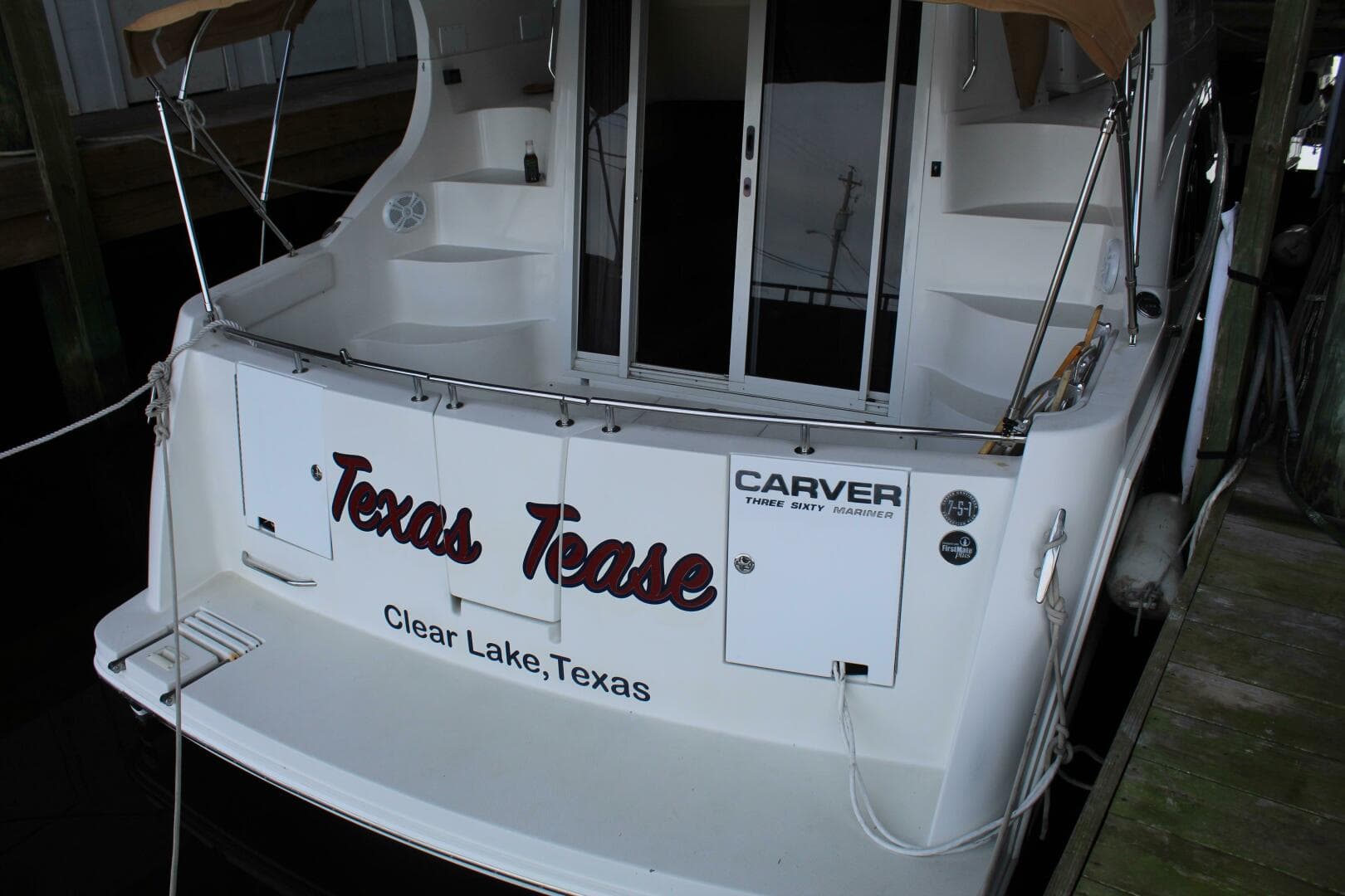 2004 Carver 360 Mariner — photo 26