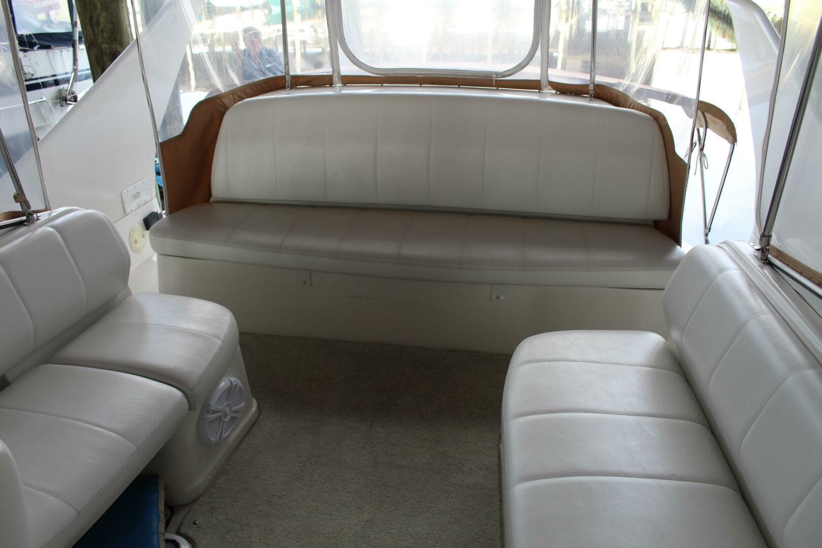 2004 Carver 360 Mariner — photo 28