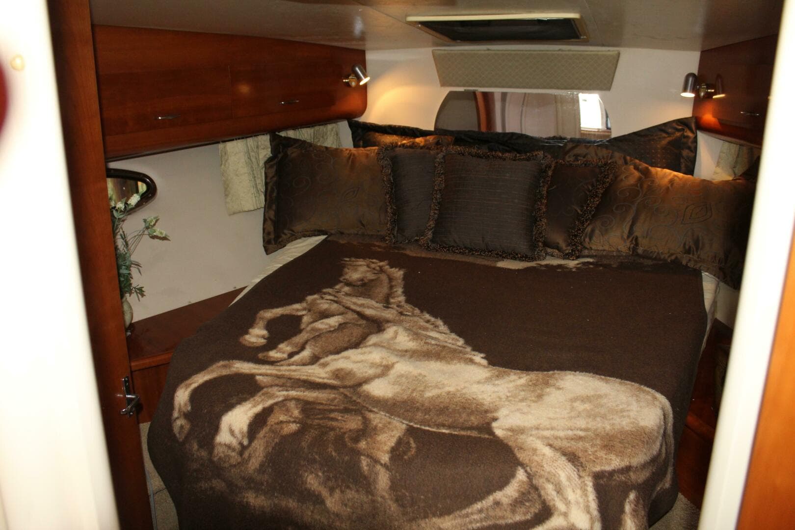 2004 Carver 360 Mariner — photo 16