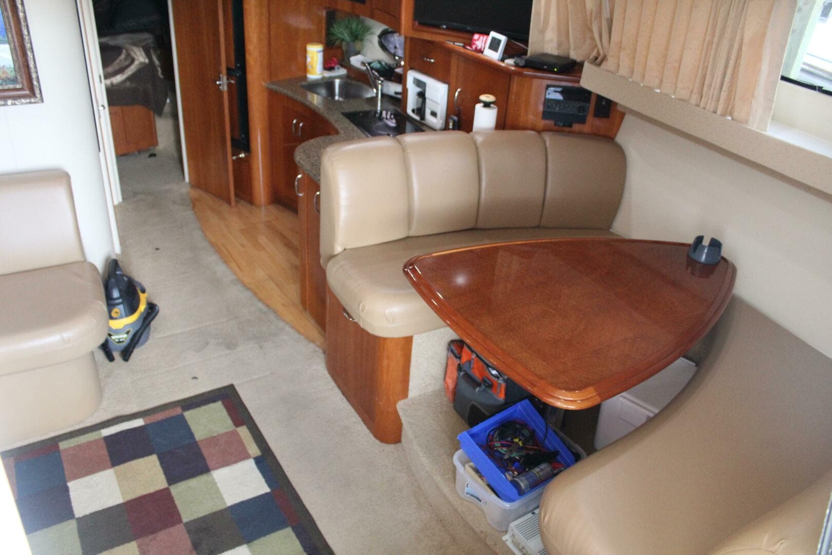 2004 Carver 360 Mariner — photo 10
