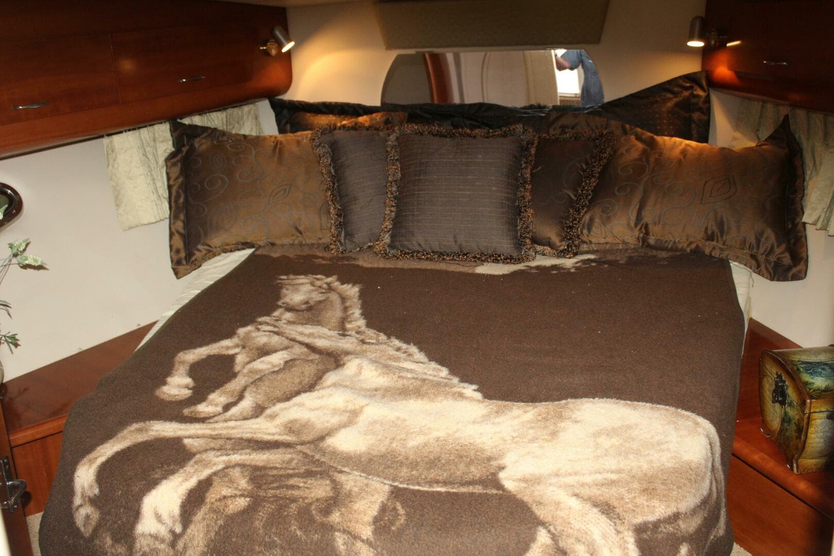 2004 Carver 360 Mariner — photo 15