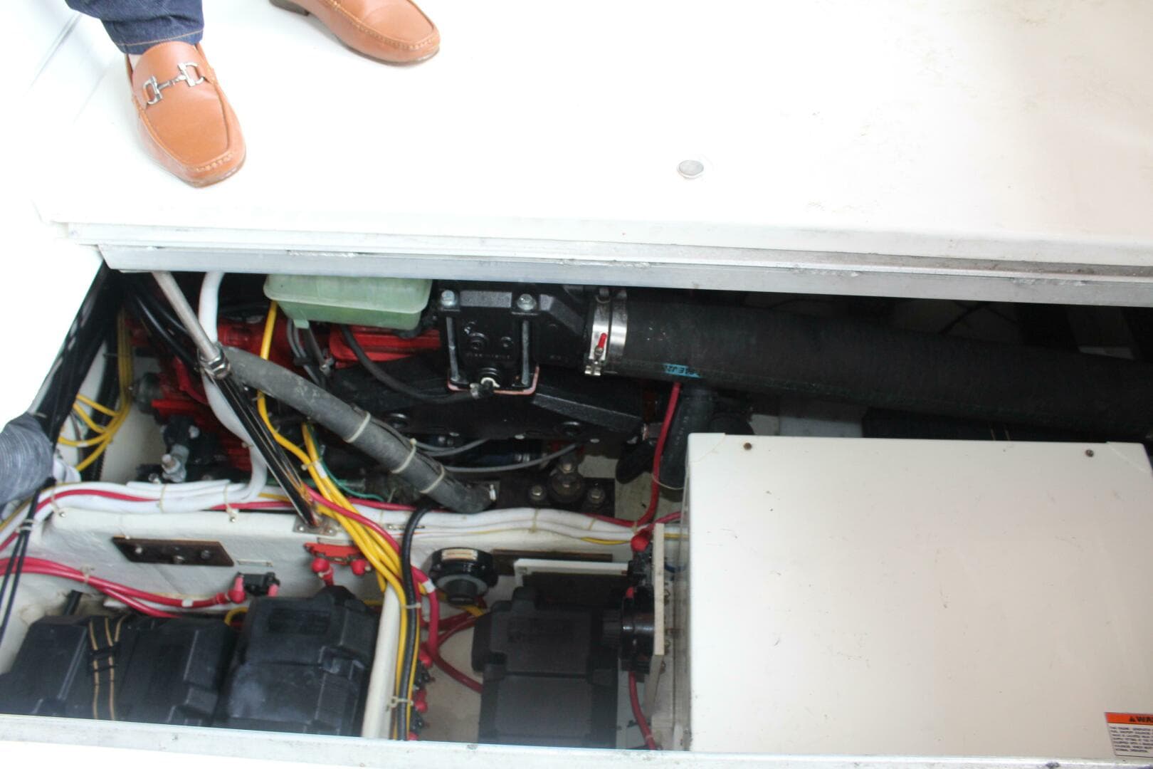 2004 Carver 360 Mariner — photo 34