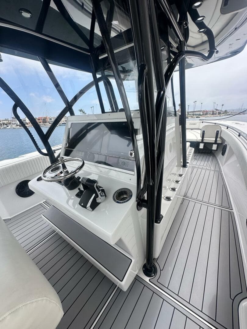 2019 Seahunter 39 Center Console — photo 13