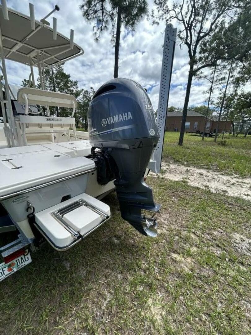 2017 Pathfinder 2200 Trs — photo 10