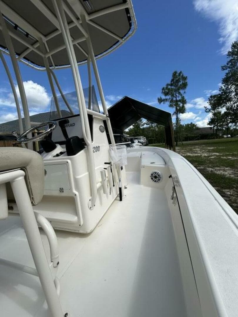 2017 Pathfinder 2200 Trs — photo 44