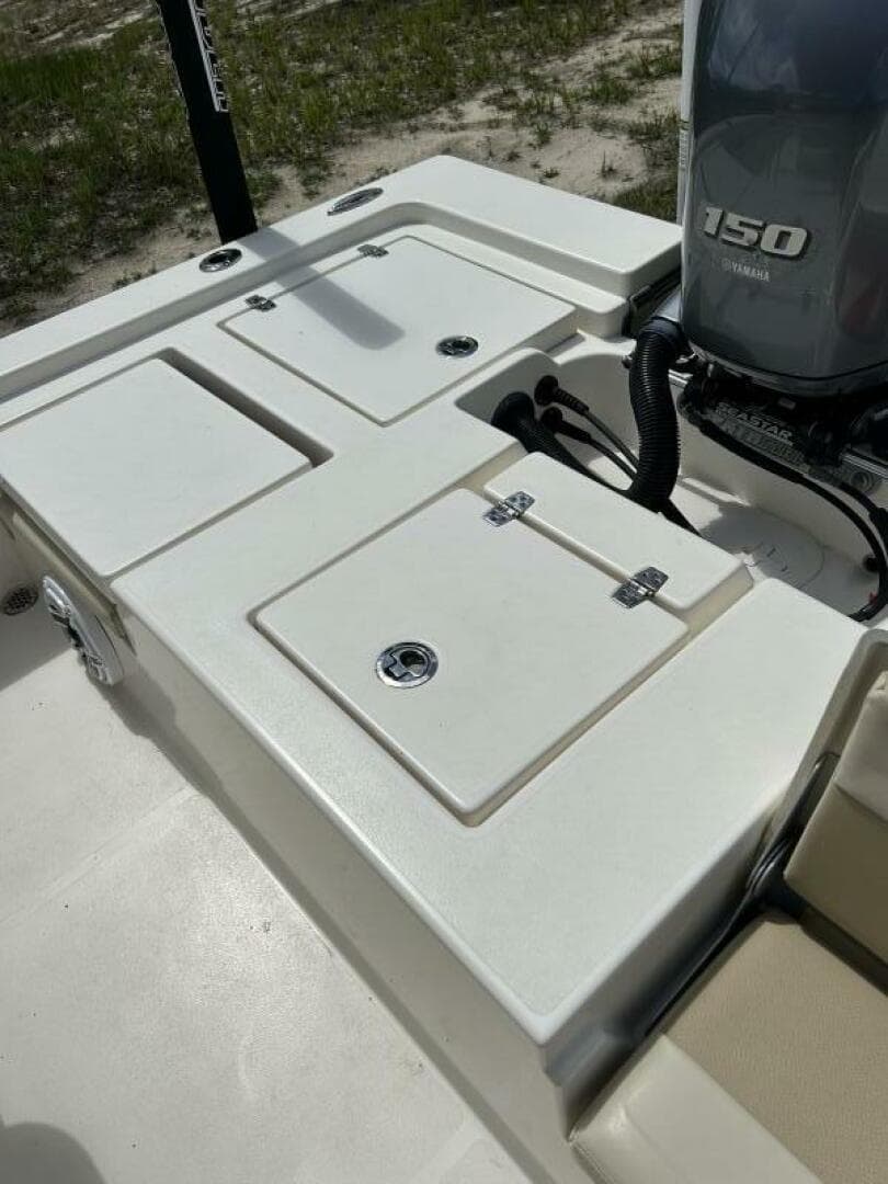 2017 Pathfinder 2200 Trs — photo 24