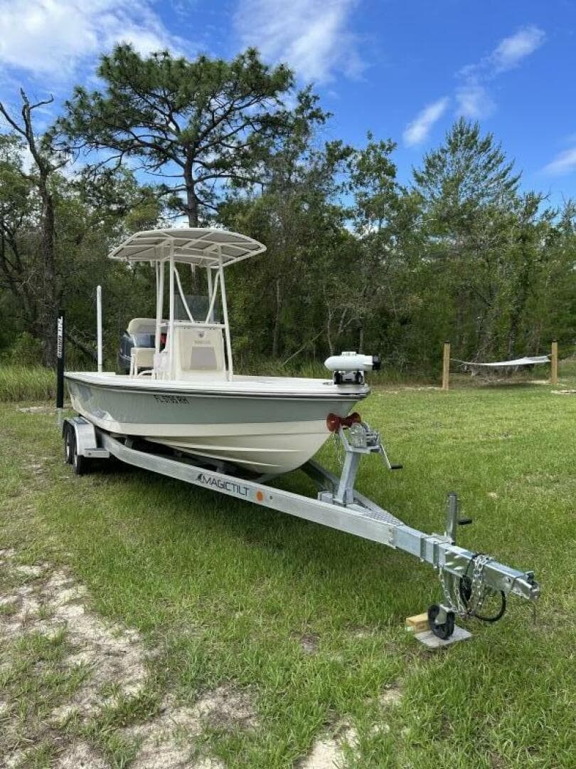 2017 Pathfinder 2200 Trs — photo 9