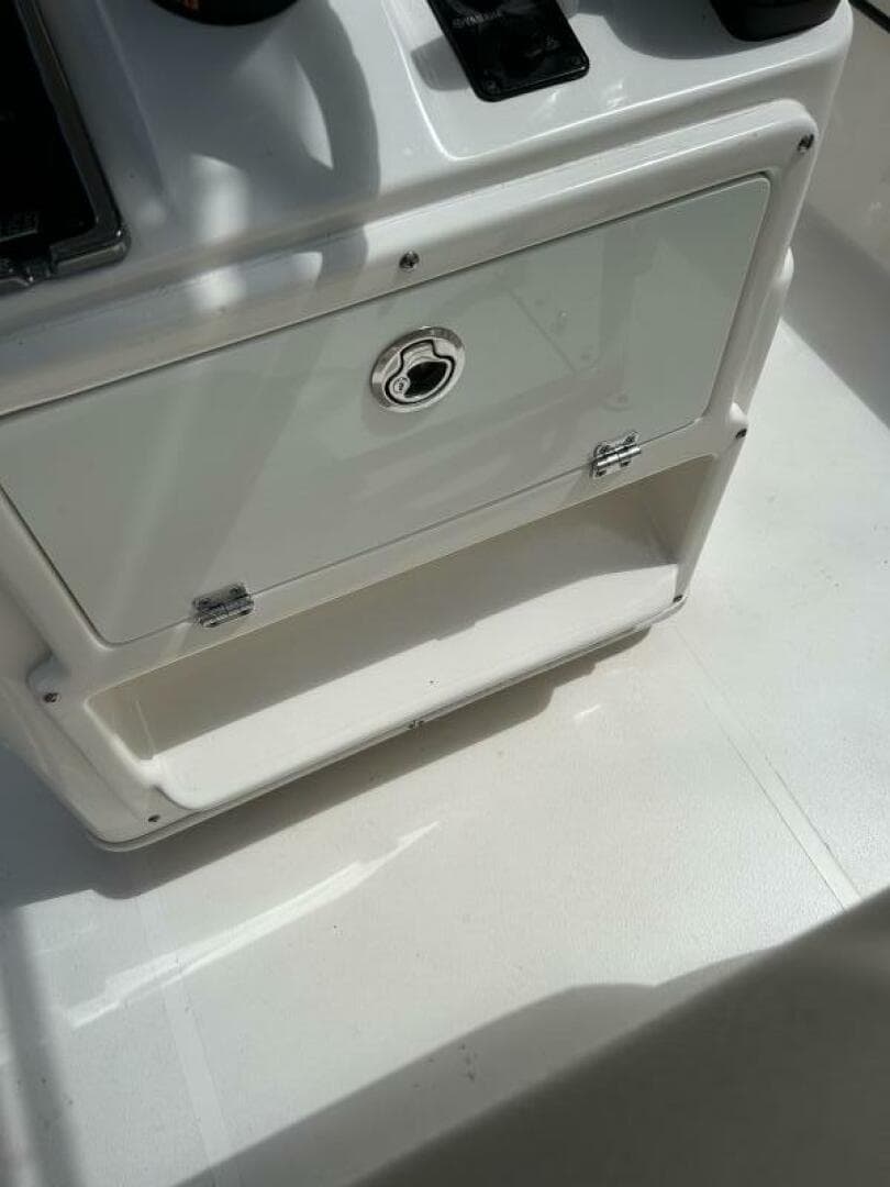 2017 Pathfinder 2200 Trs — photo 34