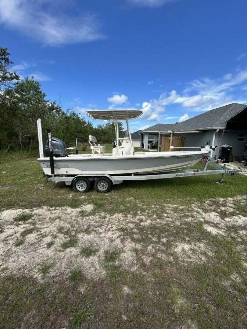 2017 Pathfinder 2200 Trs — photo 2