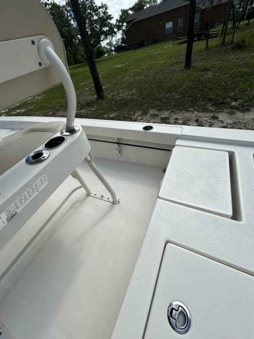 2017 Pathfinder 2200 Trs — photo 46