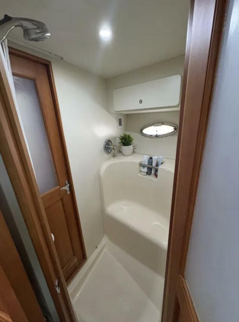 2003 Silverton 42 Convertible — photo 14