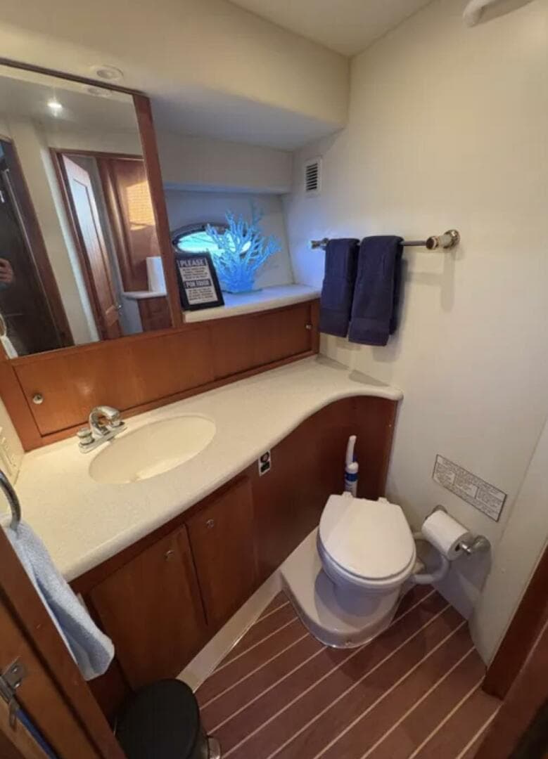 2003 Silverton 42 Convertible — photo 13