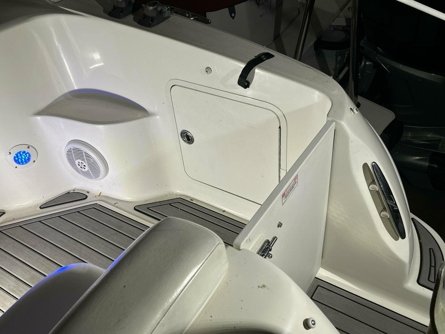 2007 Sea Ray 280 Sundancer — photo 14