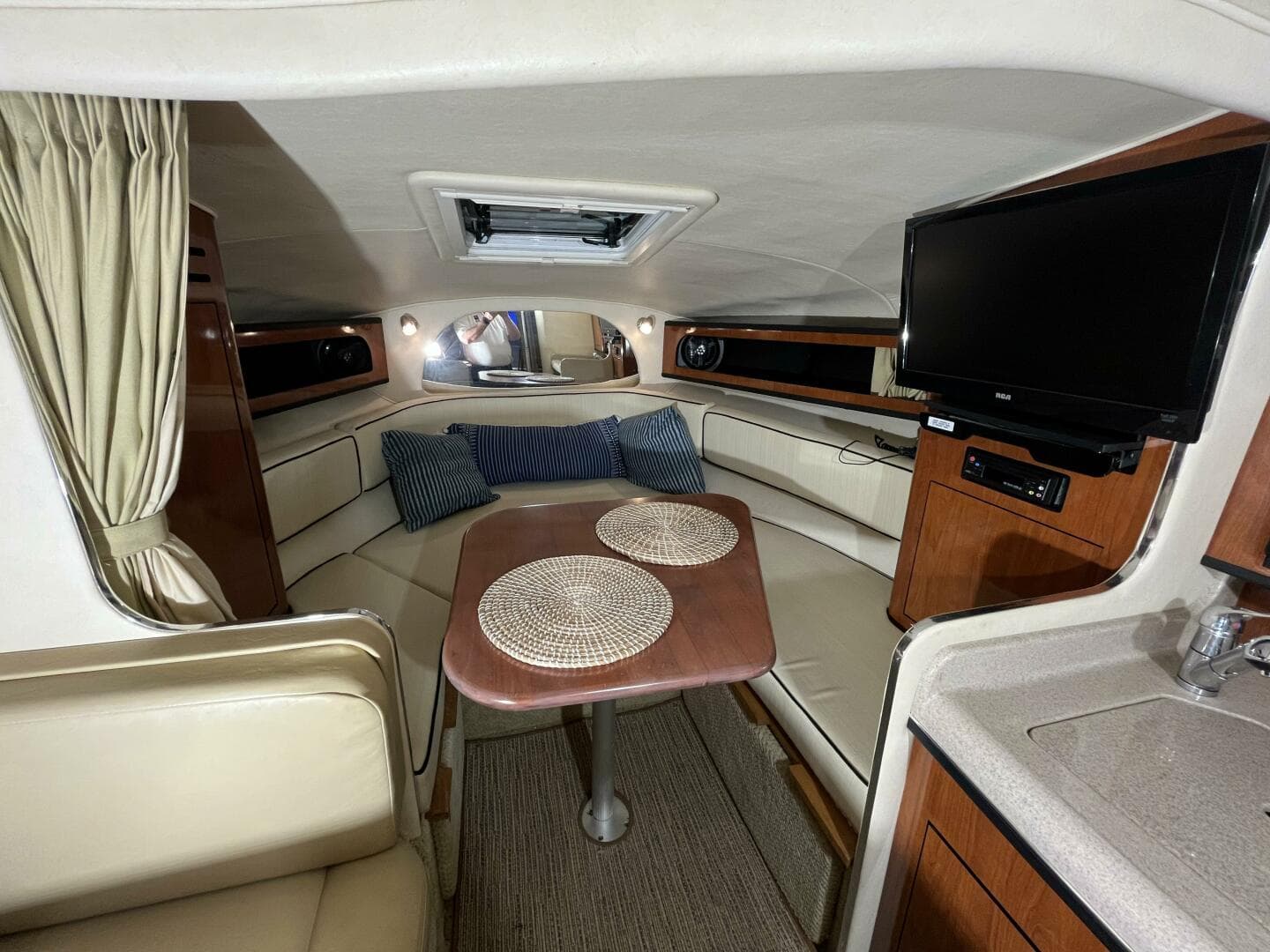 2007 Sea Ray 280 Sundancer — photo 58